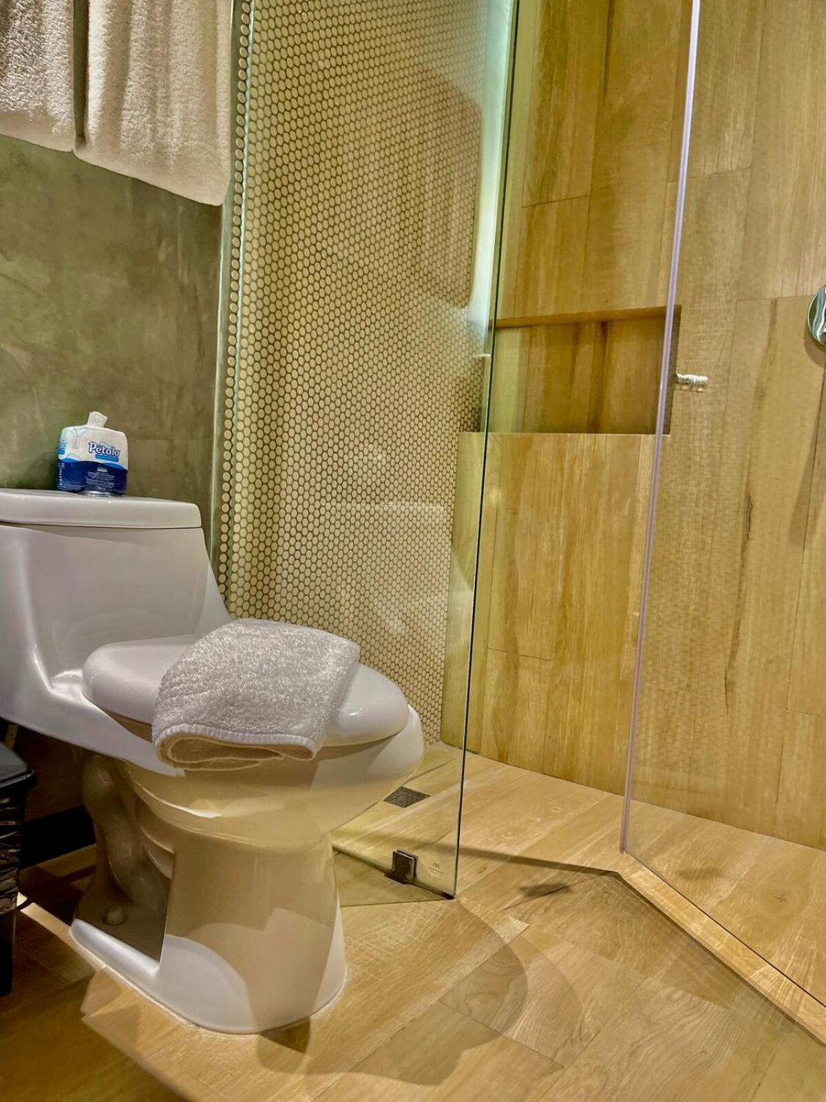 Exclusive Tuk Ph Luxury Comfort And Nature *